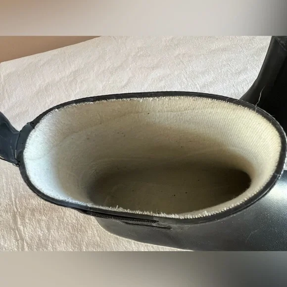 Rain boots - Size 7 -  Used good condition - Picture 5 of 7